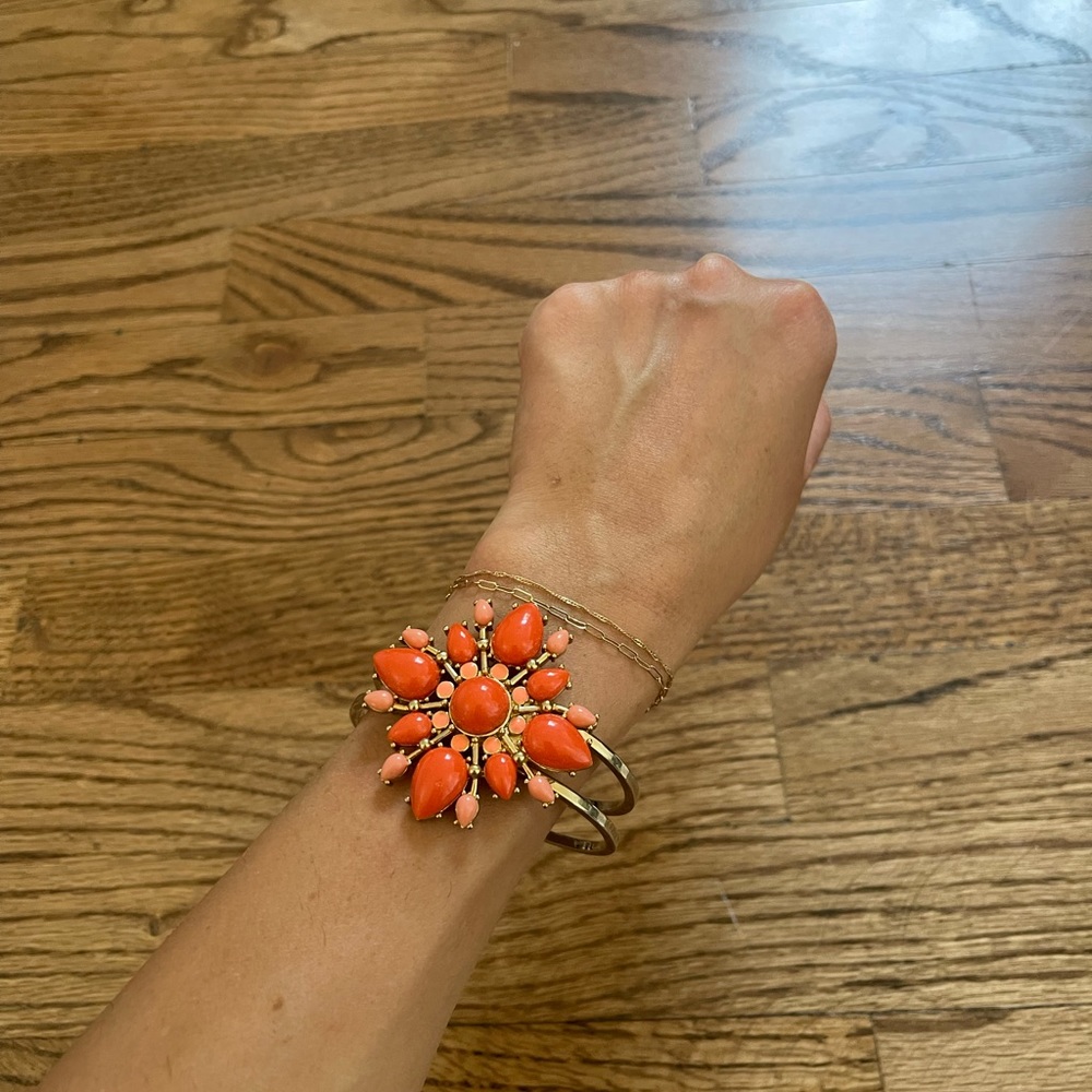 Flower Bracelet - Picture 3 of 4